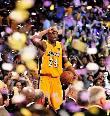 Lakers Standing Ovation